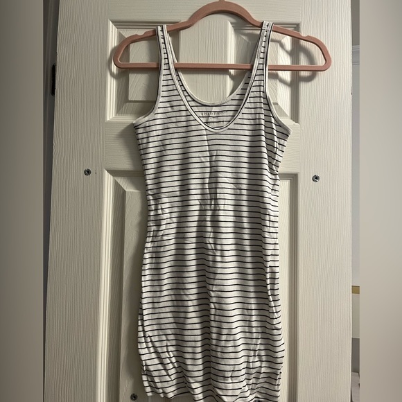 Striped maternity tank from a pea in the pod - Picture 3 of 3